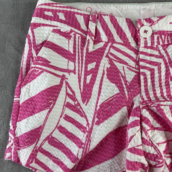 Lilly Pulitzer Shorts Womens 00 Pink White Callahan Tropical Print Seersucker - Picture 2 of 15